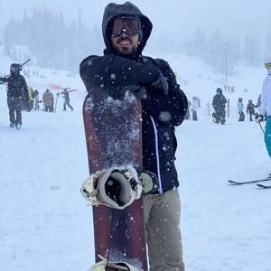 Meet your Posher, Alvaro